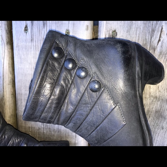 Naot black boots - Picture 3 of 7